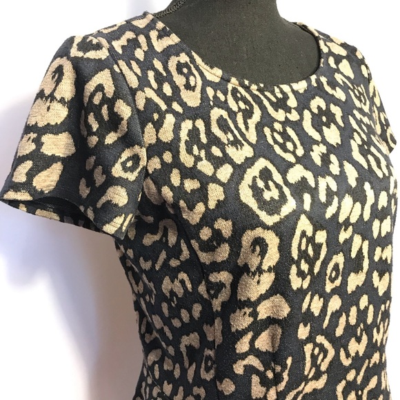 Animal Print Ann Taylor Peplum Top Size Medium - Picture 3 of 5